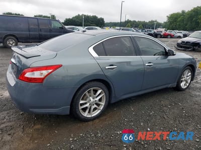 Trzecie zdjęcie samochodu z tyłu: 2011 NISSAN MAXIMA 3.5 S VIN:1N4AA5AP9BC854826 - miniatura
