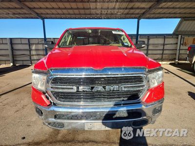 Piąte zdjęcie samochodu w środku: 2019 RAM 1500 BIG HORN/LONE STAR VIN:1C6SRFFT4KN755331 - miniatura