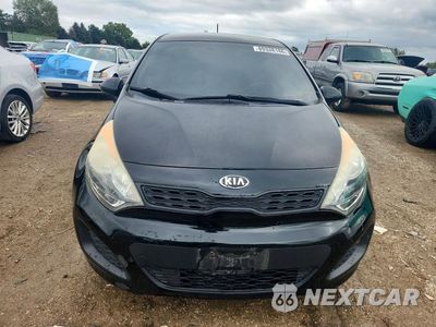 Piąte zdjęcie samochodu w środku: 2014 KIA RIO LX VIN:KNADM5A30E6323042 - miniatura