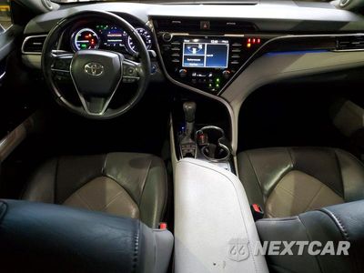 Zdjęcie 8 z 12 samochodu: 2018 TOYOTA CAMRY HYBRID XLE VIN:4T1B21HK0JU009687 - miniatura
