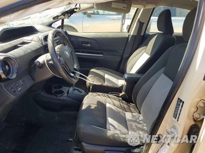 Zdjęcie 7 z 13 samochodu: 2018 TOYOTA PRIUS C TWO VIN:JTDKDTB34J1605446 - miniatura