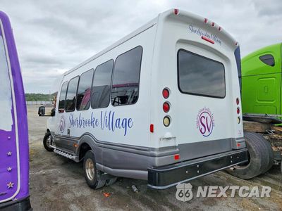 Trzecie zdjęcie samochodu z tyłu: 2010 CHEVROLET EXPRESS G3500 SHUTTLE BUS VIN:1GB6G3AGXA1174497 - miniatura