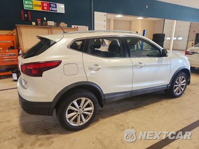 Trzecie zdjęcie samochodu z tyłu: 2017 NISSAN ROGUE SPORT SV VIN:JN1BJ1CR3HW136432 - miniatura