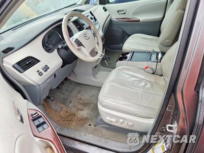 Zdjęcie 7 z 13 samochodu: 2011 TOYOTA SIENNA XLE 7-PASSENGER VIN:5TDDK3DC6BS022957 - miniatura