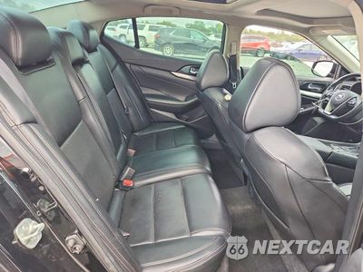 Zdjęcie 10 z 12 samochodu: 2019 NISSAN MAXIMA 3.5 SL VIN:1N4AA6AVXKC370216 - miniatura