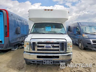 Piąte zdjęcie samochodu w środku: 2008 FORD ECONOLINE E350 SUPER DUTY CUTAWAY VAN VIN:1FD3E35S78DA18148 - miniatura
