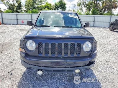 Piąte zdjęcie samochodu w środku: 2016 JEEP PATRIOT SPORT VIN:1C4NJPBA6GD693175 - miniatura