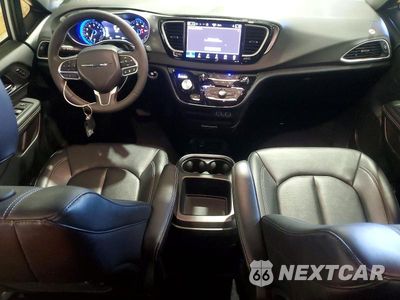 Zdjęcie 8 z 13 samochodu: 2025 CHRYSLER PACIFICA SELECT VIN:2C4RC1BG1SR599790 - miniatura