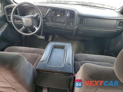 Zdjęcie 8 z 12 samochodu: 2002 CHEVROLET SILVERADO C1500 VIN:2GCEC19T921242745 - miniatura
