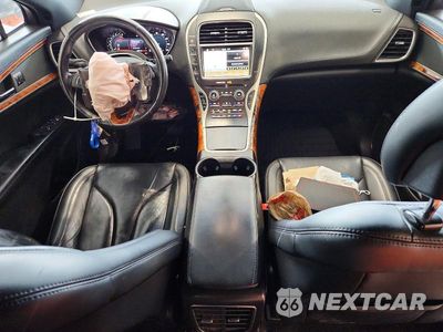 Zdjęcie 8 z 14 samochodu: 2017 LINCOLN MKX RESERVE VIN:2LMPJ8LRXHBL37435 - miniatura