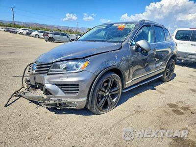 2017 VOLKSWAGEN TOUAREG EXECUTIVE WVGGF7BPXHD006713 - główne zdjęcie licytacji z USA - miniatura