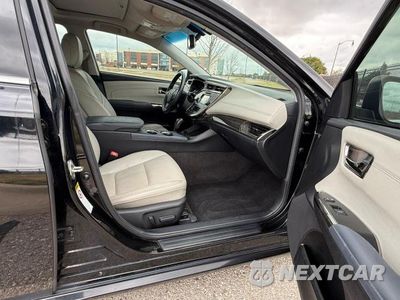 Piąte zdjęcie samochodu w środku: 2013 TOYOTA AVALON HYBRID XLE TOURING VIN:4T1BD1EB2DU015252 - miniatura