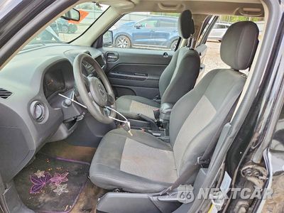 Zdjęcie 7 z 14 samochodu: 2017 JEEP PATRIOT SPORT VIN:1C4NJPBA3HD149654 - miniatura