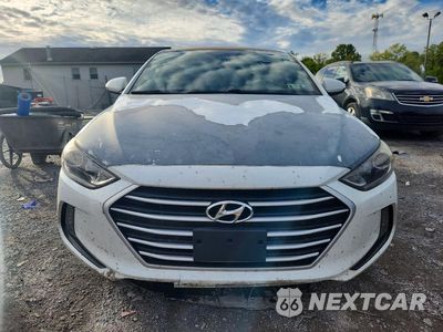 Piąte zdjęcie samochodu w środku: 2017 HYUNDAI ELANTRA SE VIN:5NPD84LF5HH076961 - miniatura