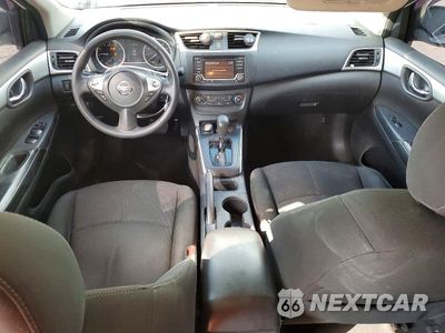 Zdjęcie 8 z 13 samochodu: 2018 NISSAN SENTRA S VIN:3N1AB7AP7JY242703 - miniatura