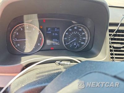 Zdjęcie 9 z 13 samochodu: 2017 HYUNDAI ELANTRA SE VIN:KMHD74LF6HU098441 - miniatura