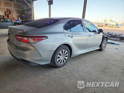 Trzecie zdjęcie samochodu z tyłu: 2018 TOYOTA CAMRY LE VIN:4T1B31HK4JU505718 - miniatura