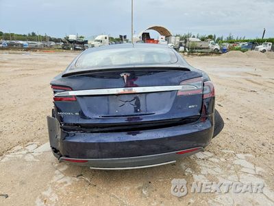 Zdjęcie 6 z 12 samochodu: 2015 TESLA MODEL S 85D VIN:5YJSA1H25FFP77950 - miniatura