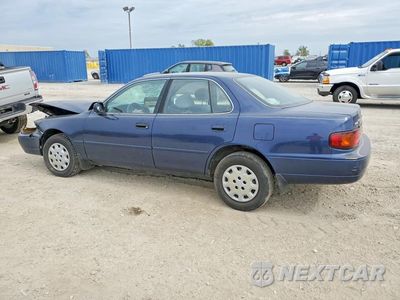 Drugie zdjęcie samochodu z przodu: 1995 TOYOTA CAMRY LE VIN:4T1SK12E4SU640009 - miniatura