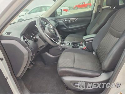 Zdjęcie 7 z 13 samochodu: 2019 NISSAN ROGUE SV VIN:5N1AT2MT1KC789882 - miniatura