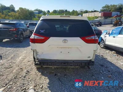 Zdjęcie 6 z 13 samochodu: 2018 TOYOTA SIENNA LE VIN:5TDJZ3DCXJS193238 - miniatura