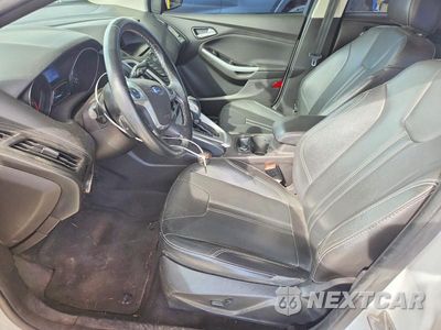 Zdjęcie 7 z 12 samochodu: 2014 FORD FOCUS SE VIN:1FADP3F24EL115218 - miniatura