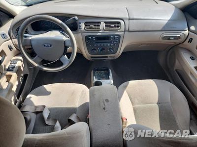 Zdjęcie 8 z 12 samochodu: 2004 FORD TAURUS SES VIN:1FAFP55U34G170919 - miniatura