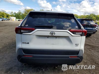 Zdjęcie 6 z 13 samochodu: 2019 TOYOTA RAV4 XLE VIN:JTMP1RFV9KD501290 - miniatura