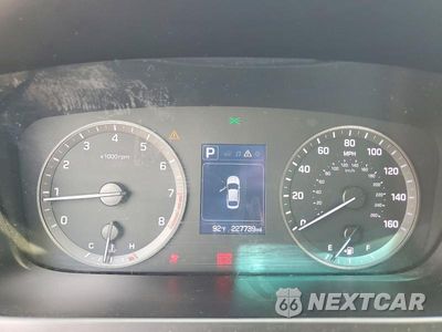 Zdjęcie 9 z 12 samochodu: 2017 HYUNDAI SONATA SE VIN:5NPE24AF1HH564071 - miniatura