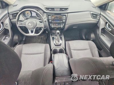 Zdjęcie 8 z 13 samochodu: 2019 NISSAN ROGUE SV VIN:JN8AT2MV0KW378126 - miniatura