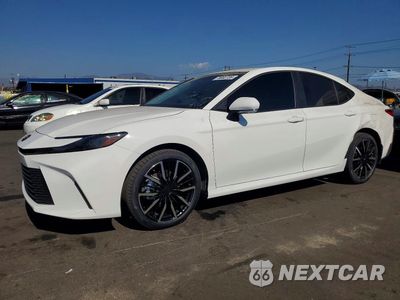 2026 TOYOTA CAMRY LE 4T1DAACK8TU749266 - główne zdjęcie licytacji z USA - miniatura