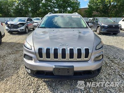 Piąte zdjęcie samochodu w środku: 2016 JEEP CHEROKEE LATITUDE VIN:1C4PJMCS6GW268123 - miniatura