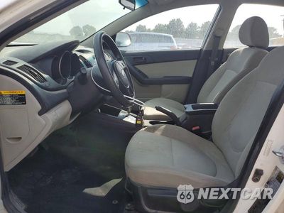 Zdjęcie 7 z 12 samochodu: 2010 KIA FORTE EX VIN:KNAFU4A21A5058531 - miniatura