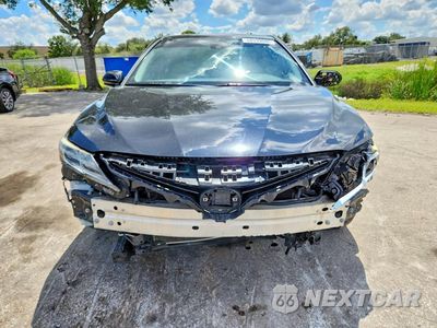 Piąte zdjęcie samochodu w środku: 2019 TOYOTA CAMRY SE VIN:4T1B11HK6KU813383 - miniatura