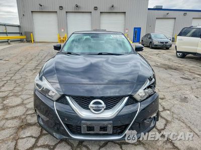 Piąte zdjęcie samochodu w środku: 2016 NISSAN MAXIMA PLATINUM VIN:1N4AA6AP6GC398541 - miniatura