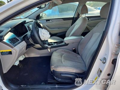 Zdjęcie 7 z 13 samochodu: 2016 HYUNDAI SONATA HYBRID SE VIN:KMHE24L11GA039241 - miniatura