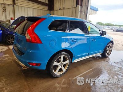 Trzecie zdjęcie samochodu z tyłu: 2013 VOLVO XC60 T6 VIN:YV4902DZXD2365045 - miniatura