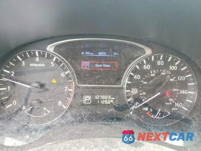 Zdjęcie 9 z 13 samochodu: 2014 NISSAN PATHFINDER S VIN:5N1AR2MM3EC633810 - miniatura