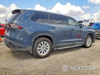Trzecie zdjęcie samochodu z tyłu: 2025 TOYOTA GRAND HIGHLANDER XLE VIN:5TDAAAA50SS034666 - miniatura