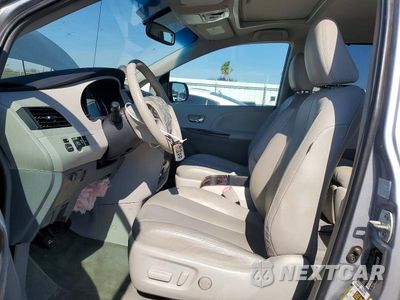 Zdjęcie 7 z 13 samochodu: 2014 TOYOTA SIENNA XLE 7-PASSENGER VIN:5TDDK3DC5ES080661 - miniatura
