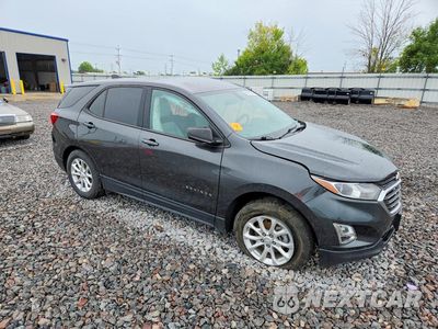 Czwarte zdjęcie samochodu z boku: 2018 CHEVROLET EQUINOX LS VIN:2GNAXHEV3J6123598 - miniatura