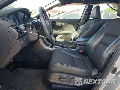 Zdjęcie 7 z 13 samochodu: 2017 HONDA ACCORD SPORT VIN:1HGCR2F5XHA167393 - miniatura