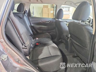Zdjęcie 11 z 13 samochodu: 2018 NISSAN ROGUE SV VIN:KNMAT2MV9JP613210 - miniatura