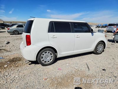 Trzecie zdjęcie samochodu z tyłu: 2008 SCION XB BASE VIN:JTLKE50E981018221 - miniatura
