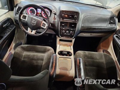 Zdjęcie 8 z 13 samochodu: 2015 DODGE GRAND CARAVAN SXT VIN:2C4RDGCG5FR744768 - miniatura