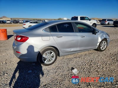 Trzecie zdjęcie samochodu z tyłu: 2016 CHEVROLET CRUZE LT VIN:1G1BE5SMXG7294248 - miniatura