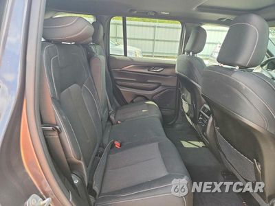 Zdjęcie 11 z 14 samochodu: 2025 JEEP GRAND CHEROKEE LAREDO VIN:1C4RJHAG1SC358742 - miniatura