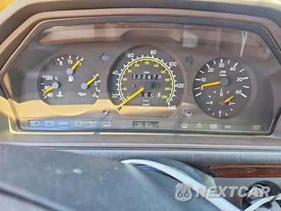 Zdjęcie 9 z 12 samochodu: 1995 MERCEDES-BENZ E 300D VIN:WDBEB31E0SC268106 - miniatura