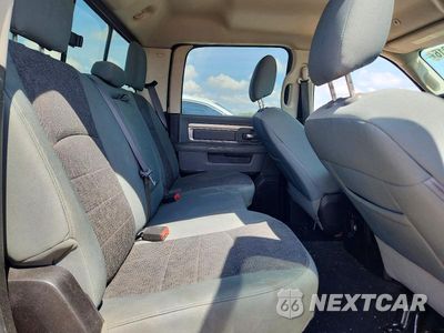 Zdjęcie 10 z 12 samochodu: 2019 RAM 1500 CLASSIC SLT VIN:1C6RR6LT7KS503173 - miniatura