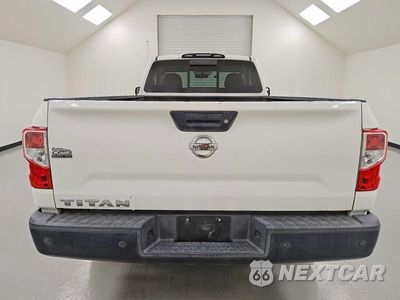 Zdjęcie 6 z 13 samochodu: 2017 NISSAN TITAN S VIN:1N6AA1R71HN527435 - miniatura